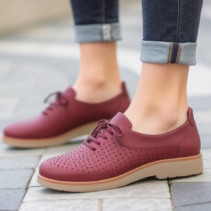 Read more about the article Casual Orthopedic Shoes for Ladies : Comfort in Every Step